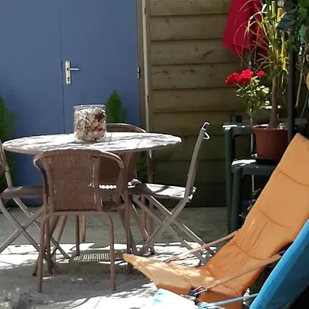 Les Flots Bleus アパート